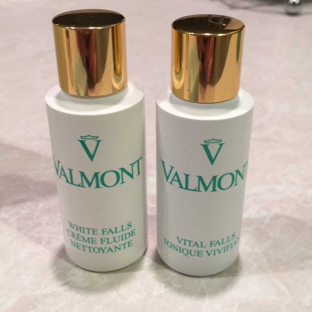 Valmont Skin Care with Cosmetic Bag - Picture 4 of 5
